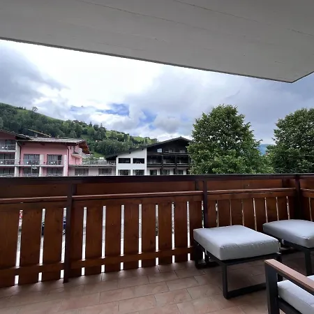 Appartement Mountain Near Bus - Walk Everywhere - Location *