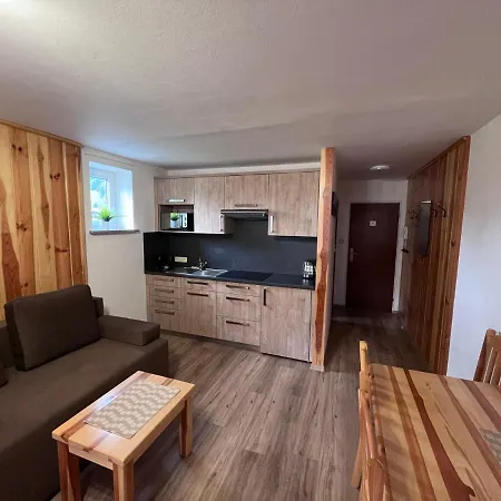 Mountain Near Bus - Walk Everywhere - Location * Kaprun