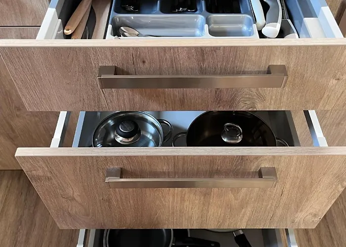 Mountain Near Bus - Walk Everywhere - Location *